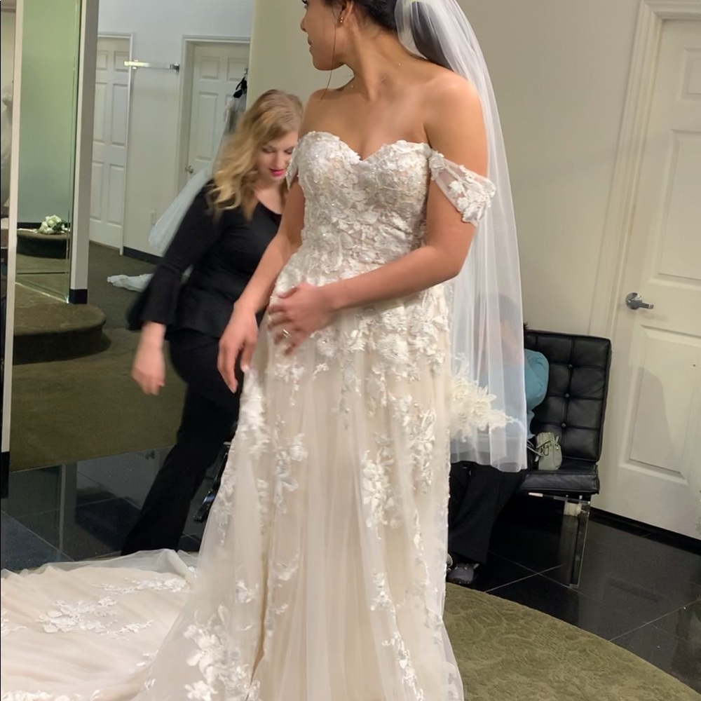 Wedding dress